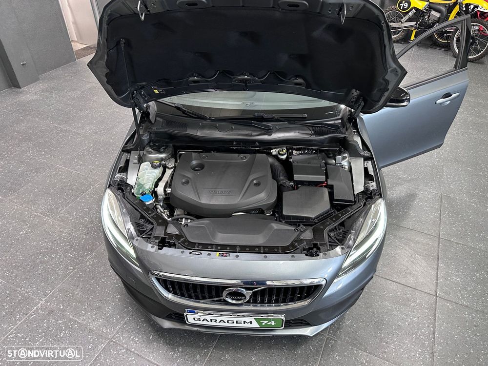 Volvo V40 Cross Country 2.0 D3 Plus - 3