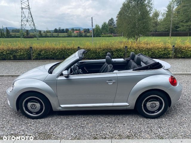 Volkswagen New Beetle - 2