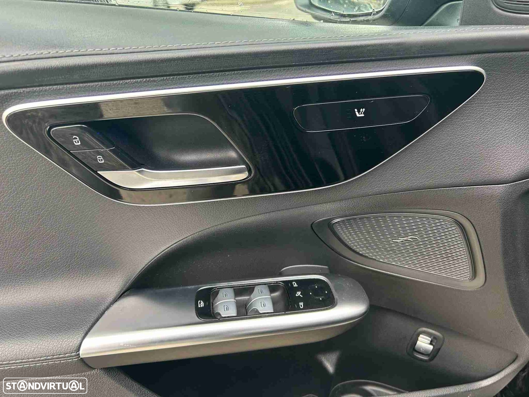 Mercedes-Benz C 300 d AMG Line - 9