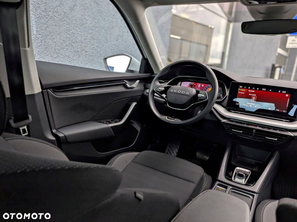 Skoda Octavia 1.5 TSI mHEV Selection DSG - 16