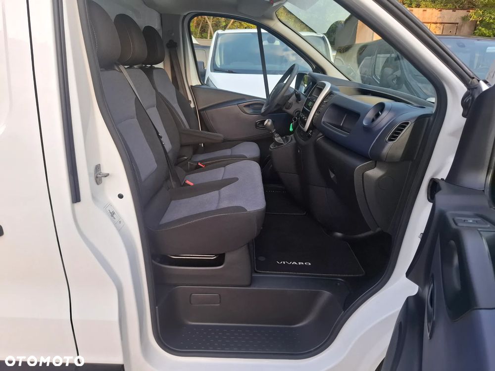 Opel Vivaro 2018 L2H2 MAXI * klima 3osobowy - 23