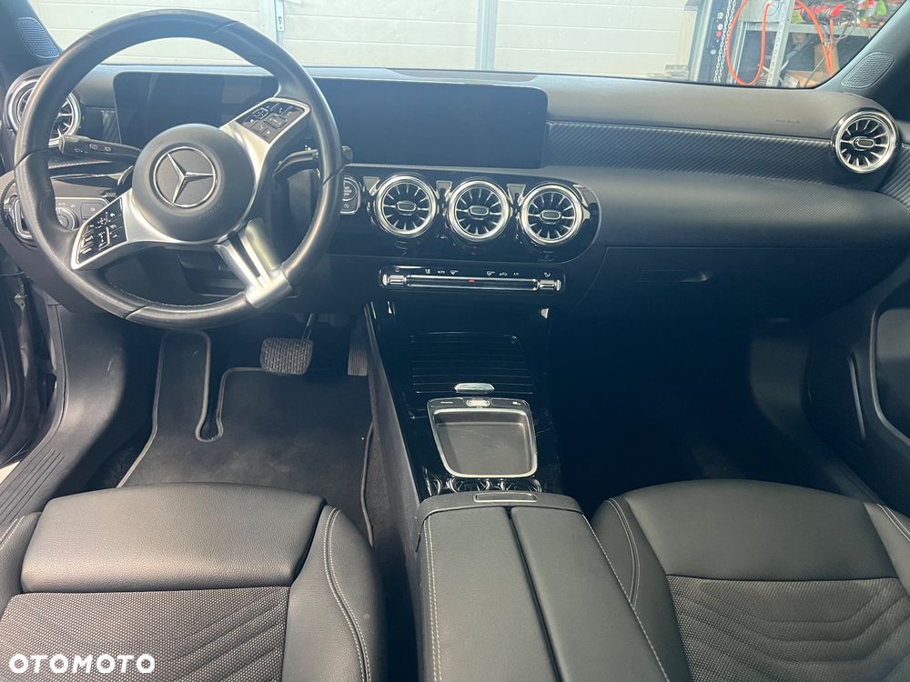 Mercedes-Benz Klasa A 200 d 8G-DCT Special Edition - 15