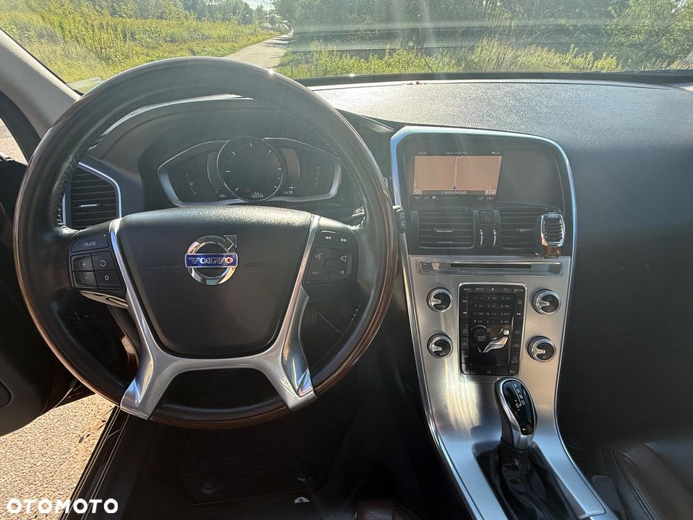 Volvo XC 60 D5 AWD Summum - 11