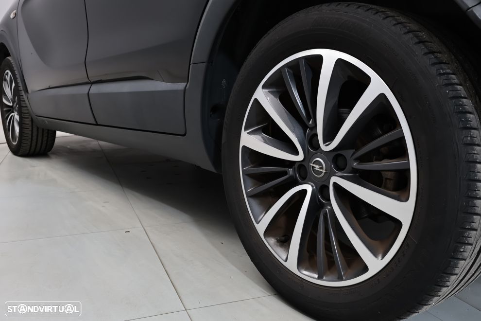 Opel Crossland X 1.2 T Innovation - 13