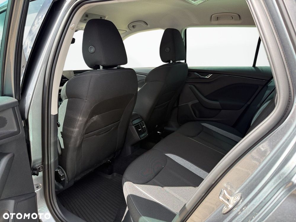 Skoda Kamiq 1.0 TSI Selection - 35