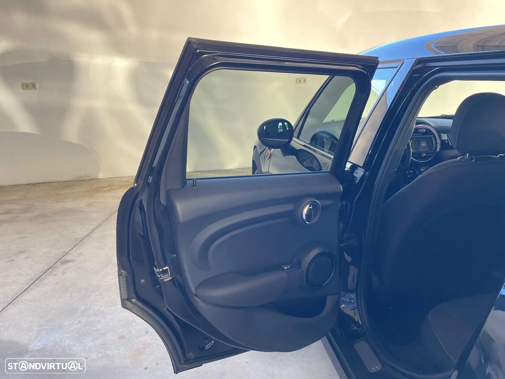 MINI 5 Portas One D - 29