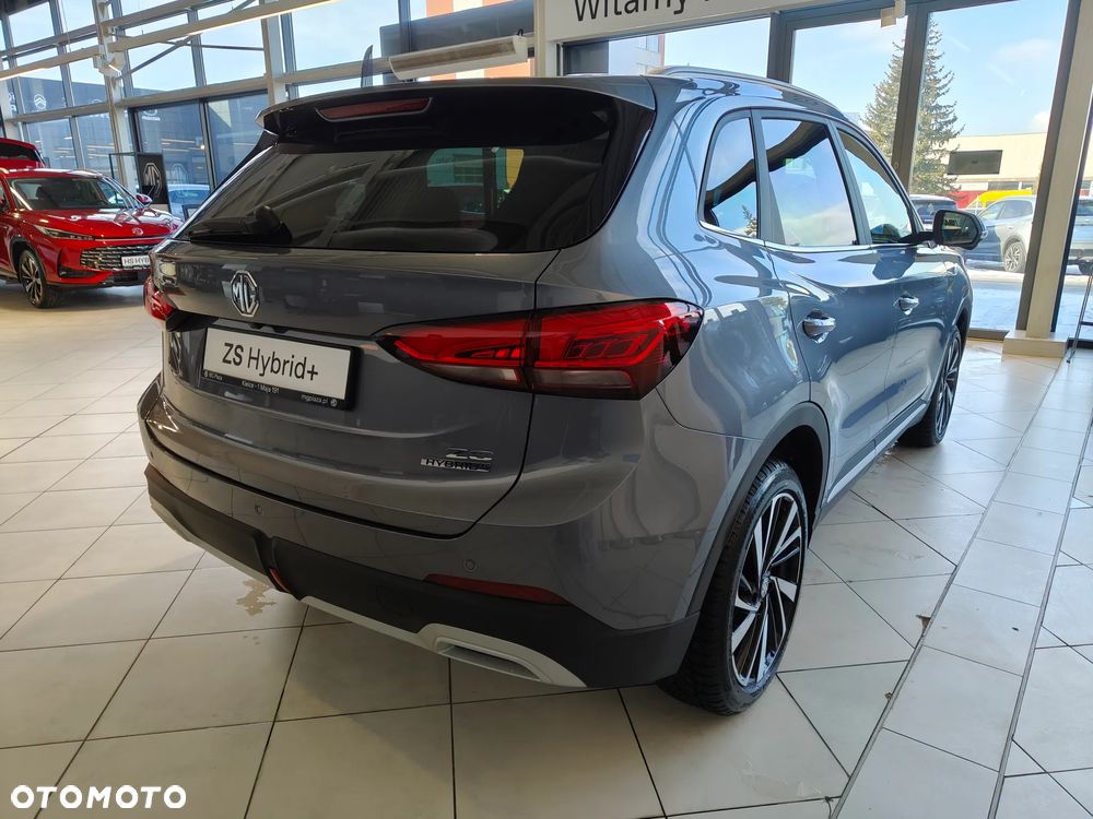 MG ZS Hybrid+ - 9