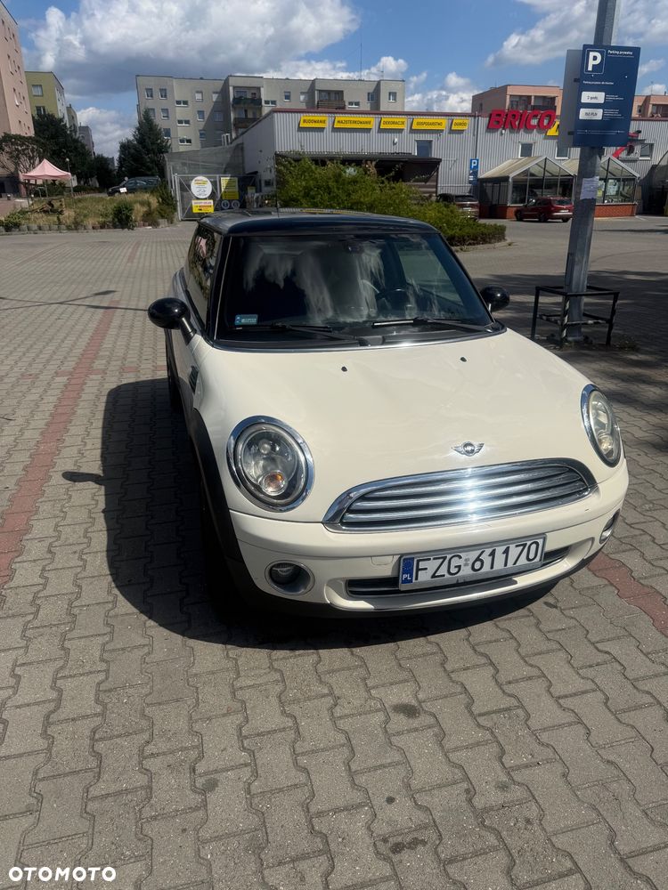 MINI Cooper Standard - 3