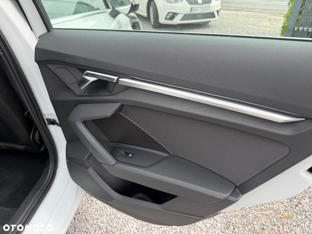 Audi A3 Limousine 35 TFSI S tronic advanced - 13