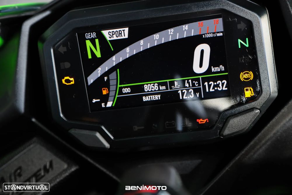 Kawasaki ZX 4RR 40th Anniversary - 14