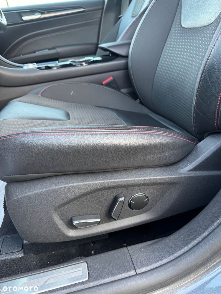 Ford Mondeo - 27
