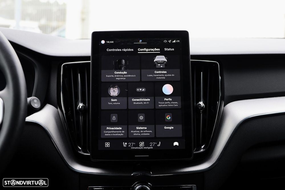 Volvo XC 60 2.0 T6 PHEV Core AWD - 26