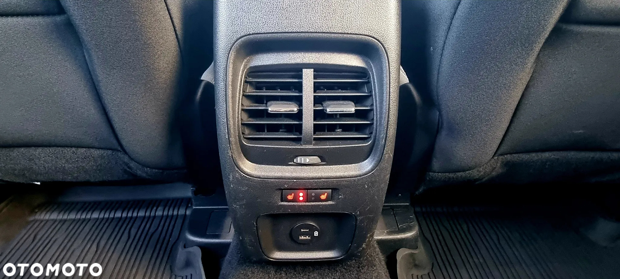 Ford Kuga 1.5 EcoBlue FWD Titanium X - 24