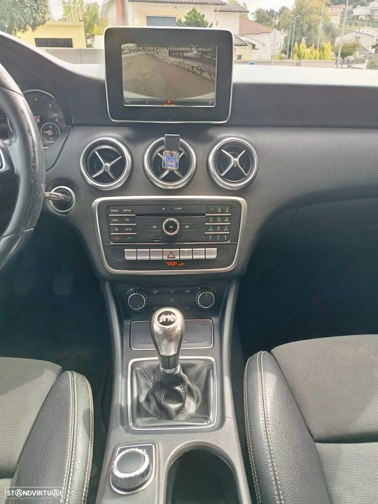 Mercedes-Benz A 180 CDI (BlueEFFICIENCY) Urban - 15