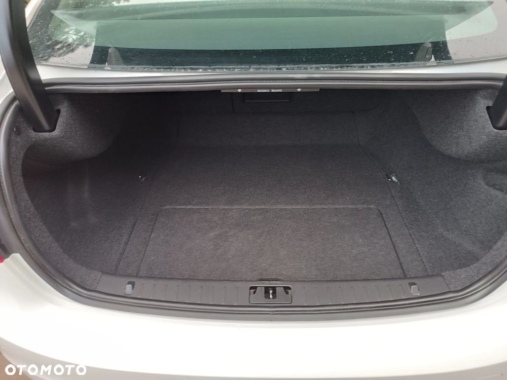 Volvo S60 T5 Drive-E Momentum - 30