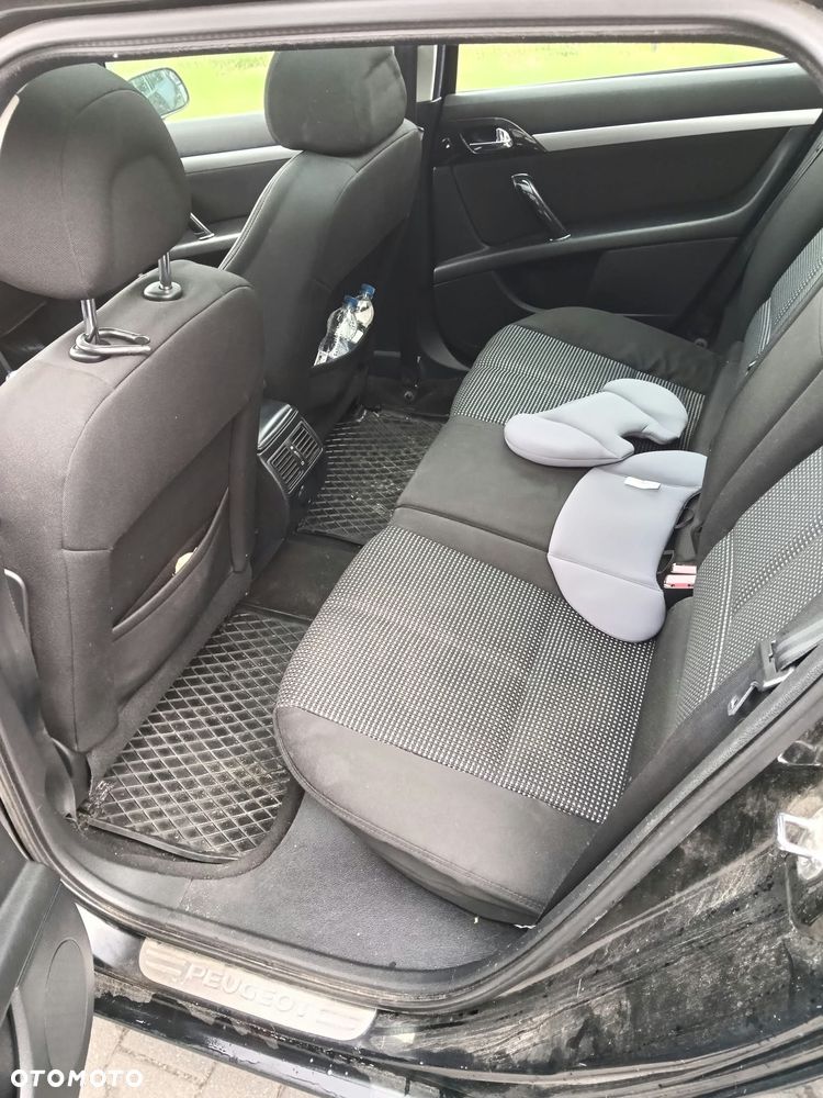 Peugeot 407 - 8