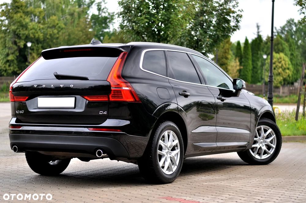 Volvo XC 60 D4 Momentum Pro - 16