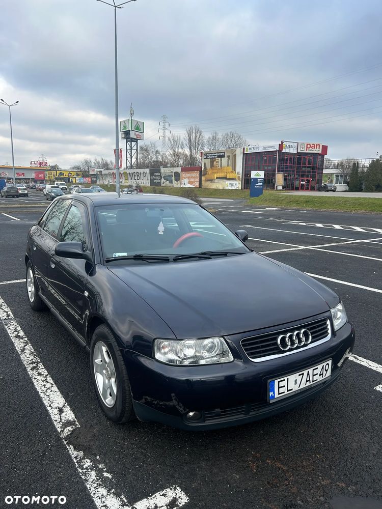 Audi A3 Sportback 1.6 Ambiente - 2