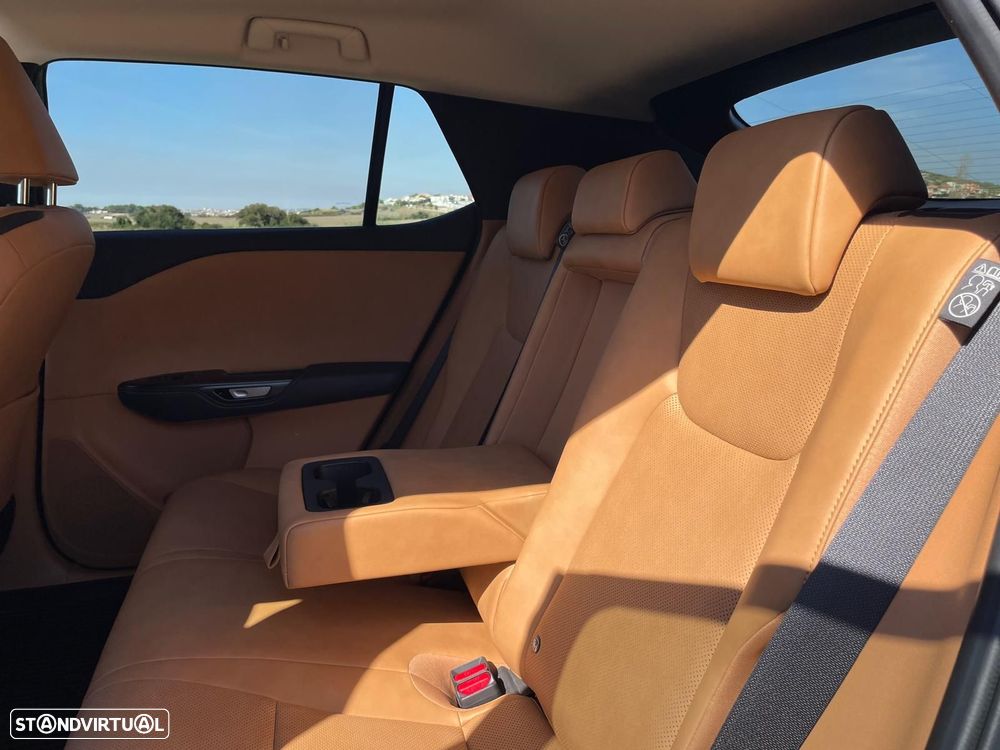 Lexus RZ 450e Premium Monotone c/ mala elétrica - 32