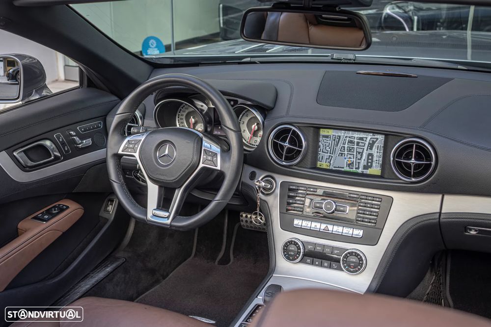 Mercedes-Benz SL 350 Standard - 11