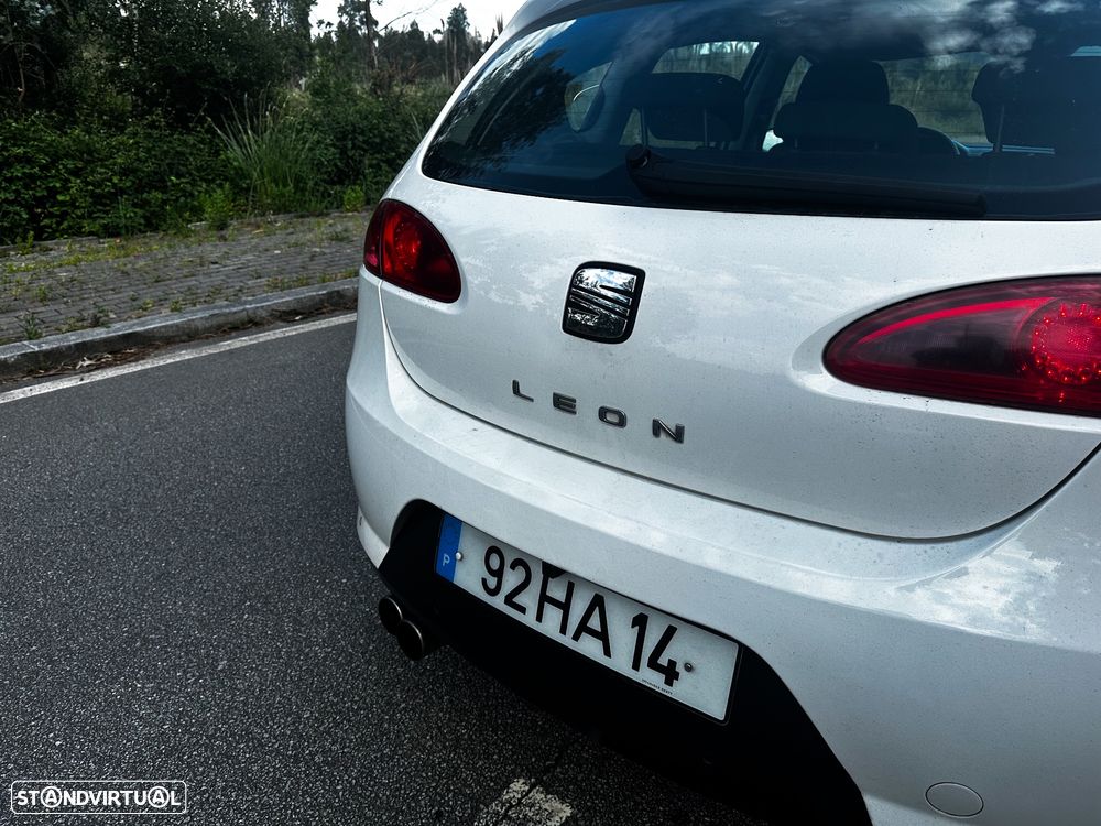 SEAT Leon 2.0 TDI Stylance - 3