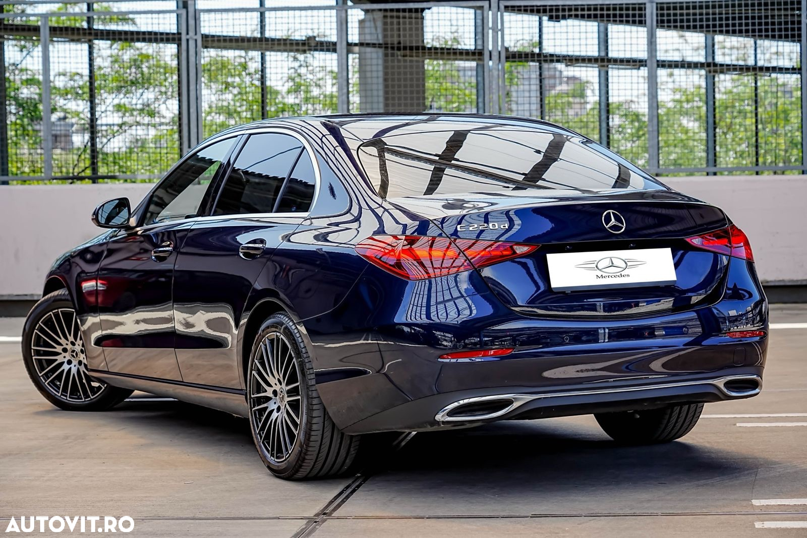 Mercedes-Benz C - 23
