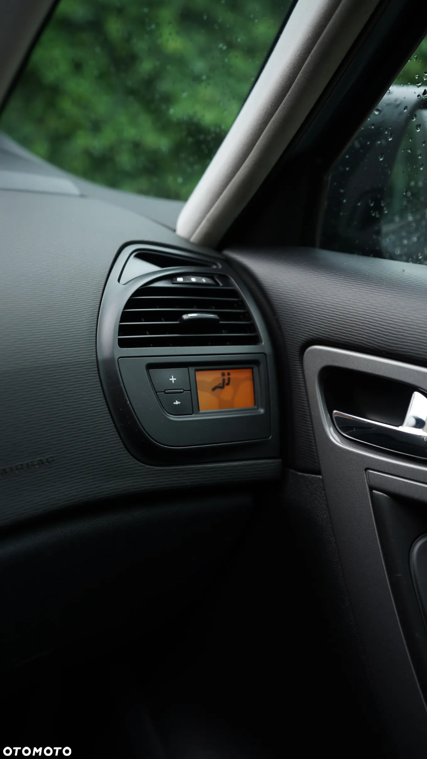 Citroën C4 Picasso 1.6 HDi FAP ESG6 Confort - 17