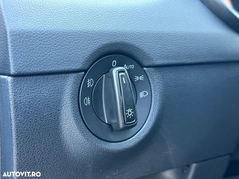 Skoda Octavia 2.0 TDI DSG Style - 25