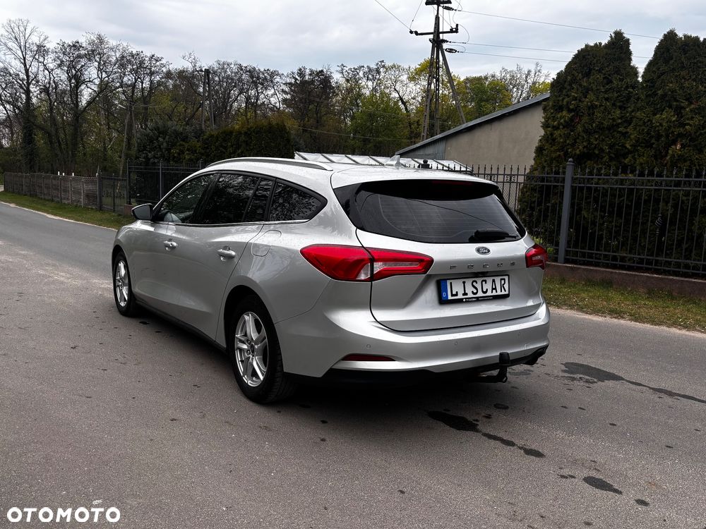 Ford Focus 2.0 EcoBlue STart-Stopp-System TITANIUM - 4