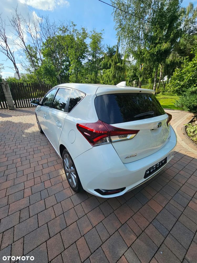 Toyota Auris - 8