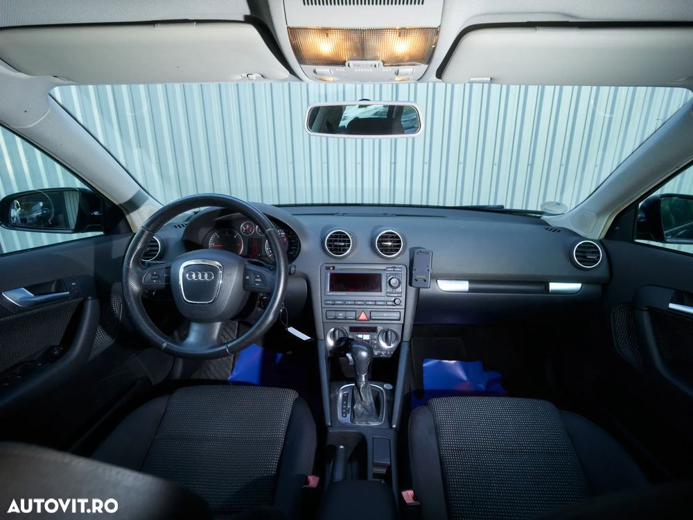 Audi A3 Sportback 2.0 TDI DPF (DSG) S tronic Attraction - 10
