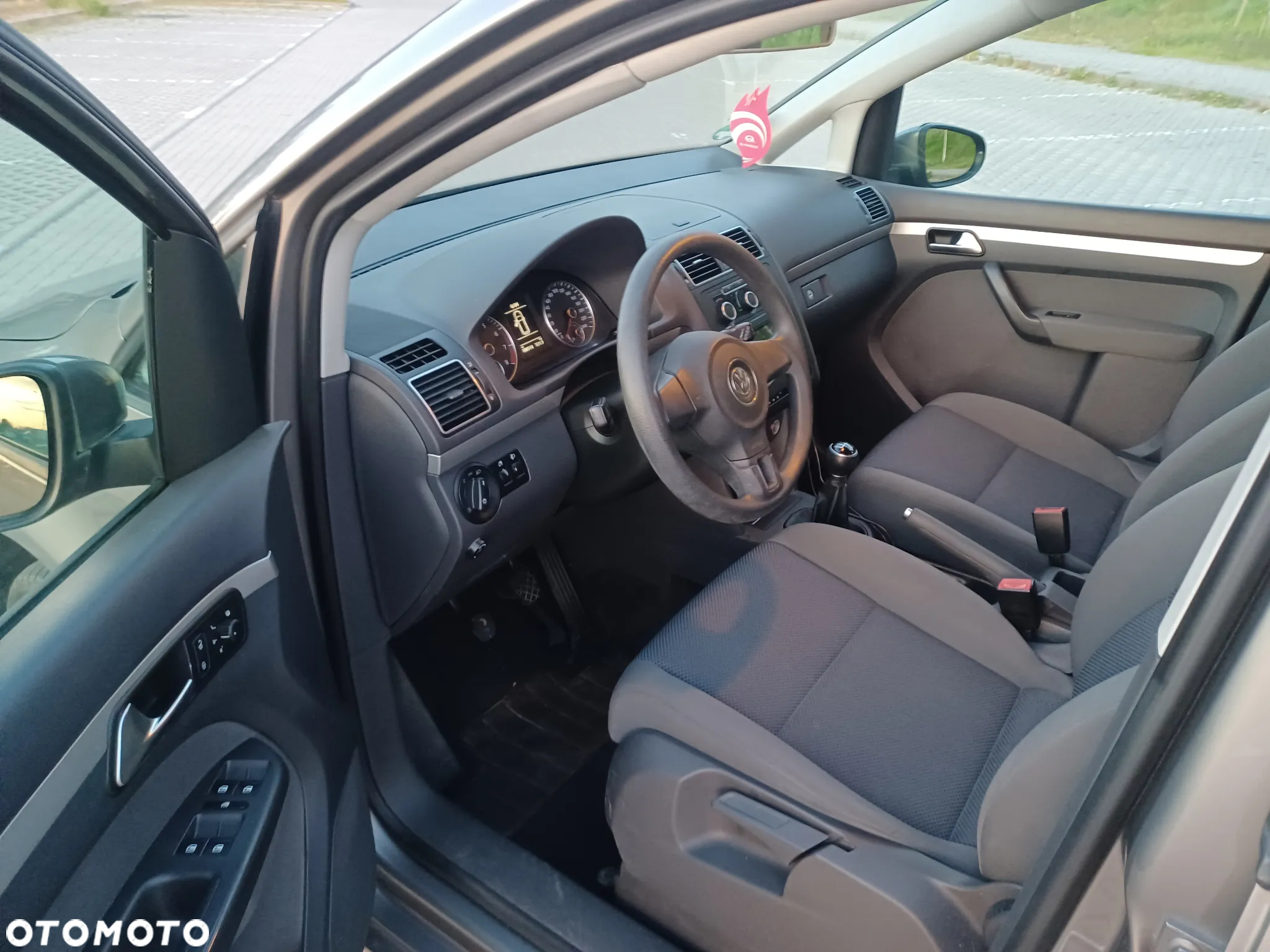 Volkswagen Touran 1.4 TSI Comfortline - 11
