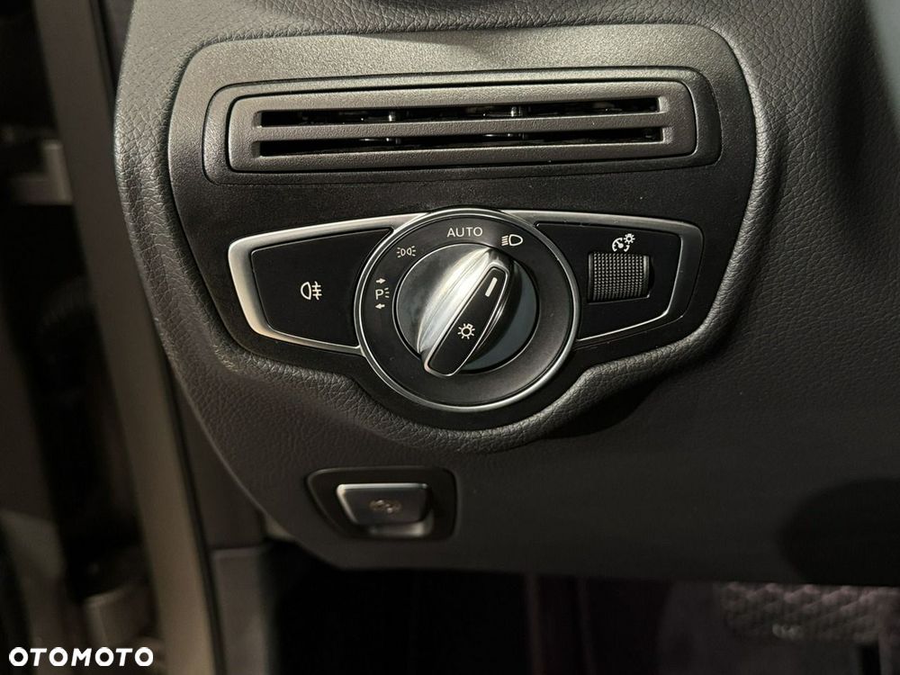 Mercedes-Benz GLC 220 d 4Matic 9G-TRONIC - 35