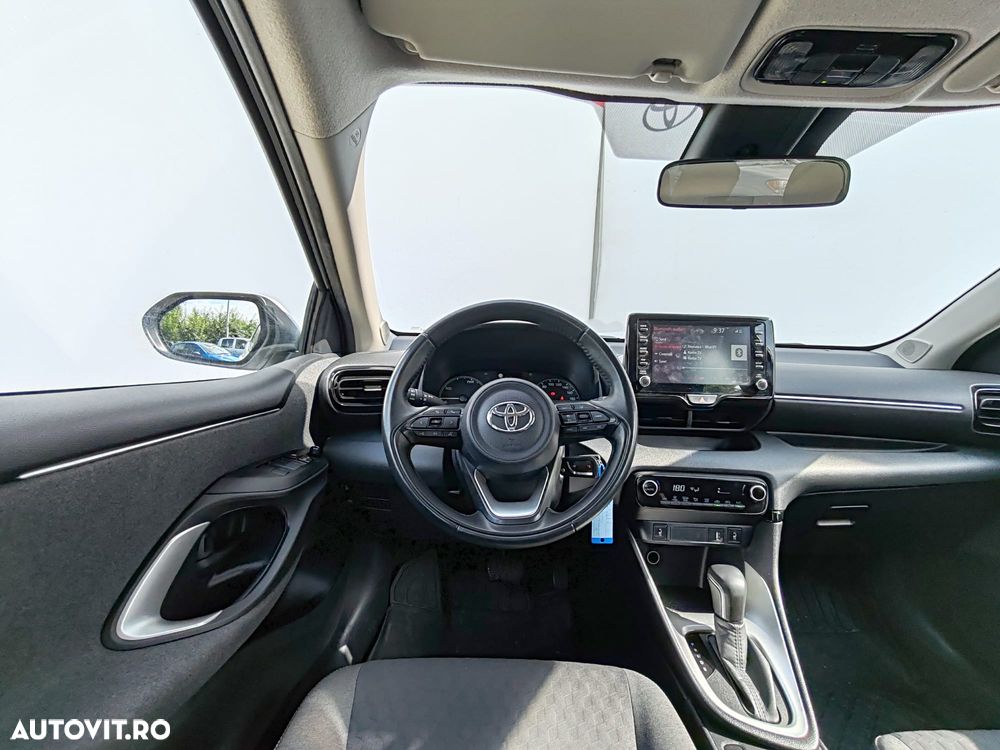 Toyota Yaris 1.5 VVT-i HSD Dynamic - 10