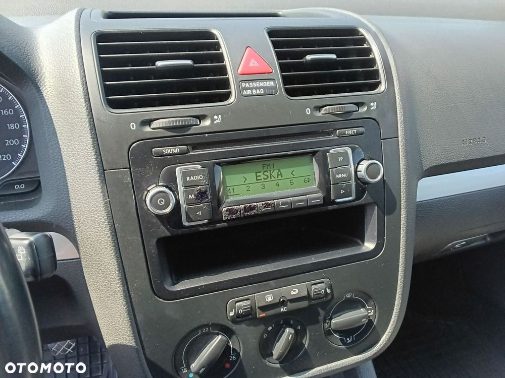 Volkswagen Golf - 17