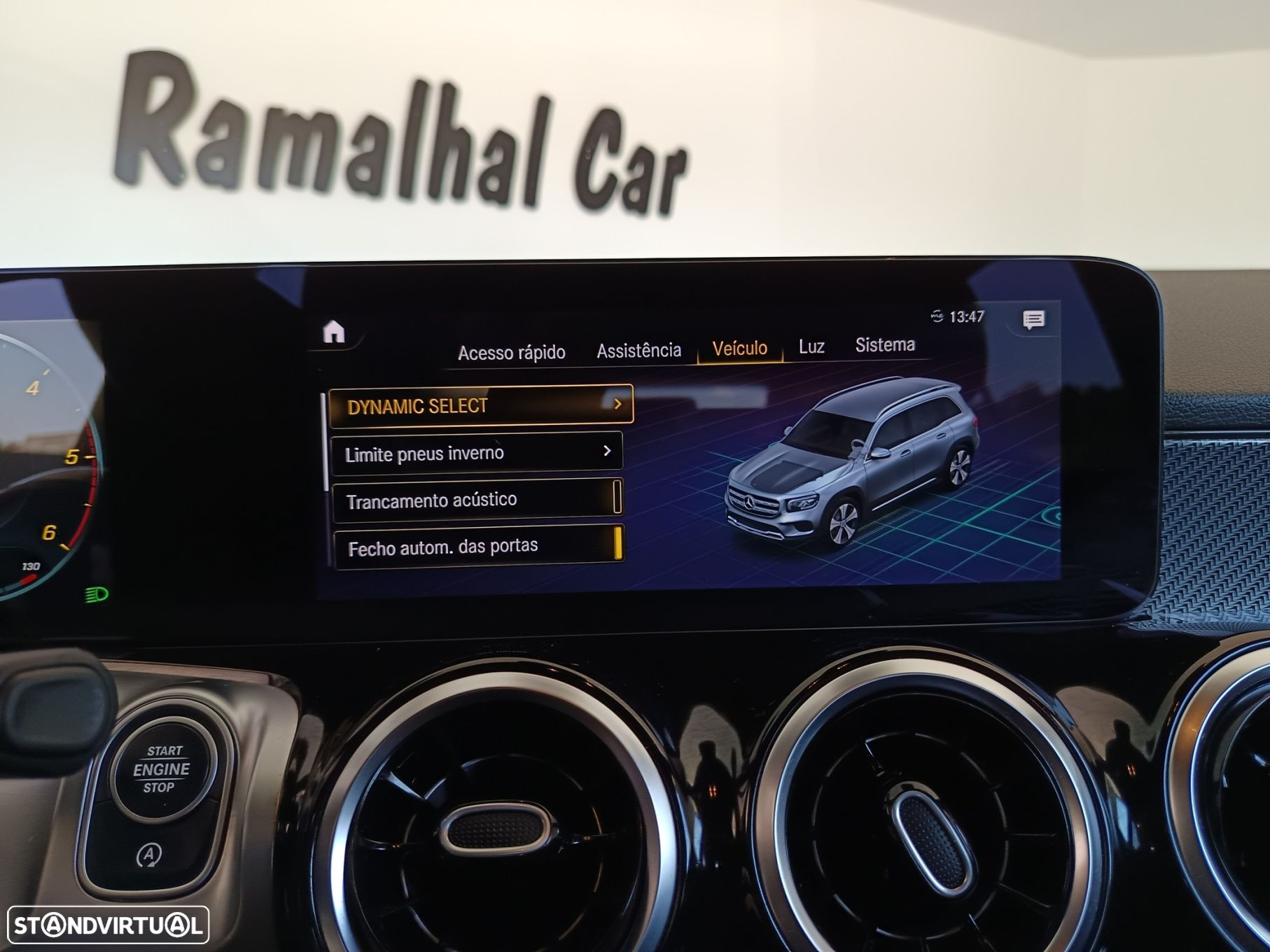 Mercedes-Benz GLB 200 d AMG Line - 24