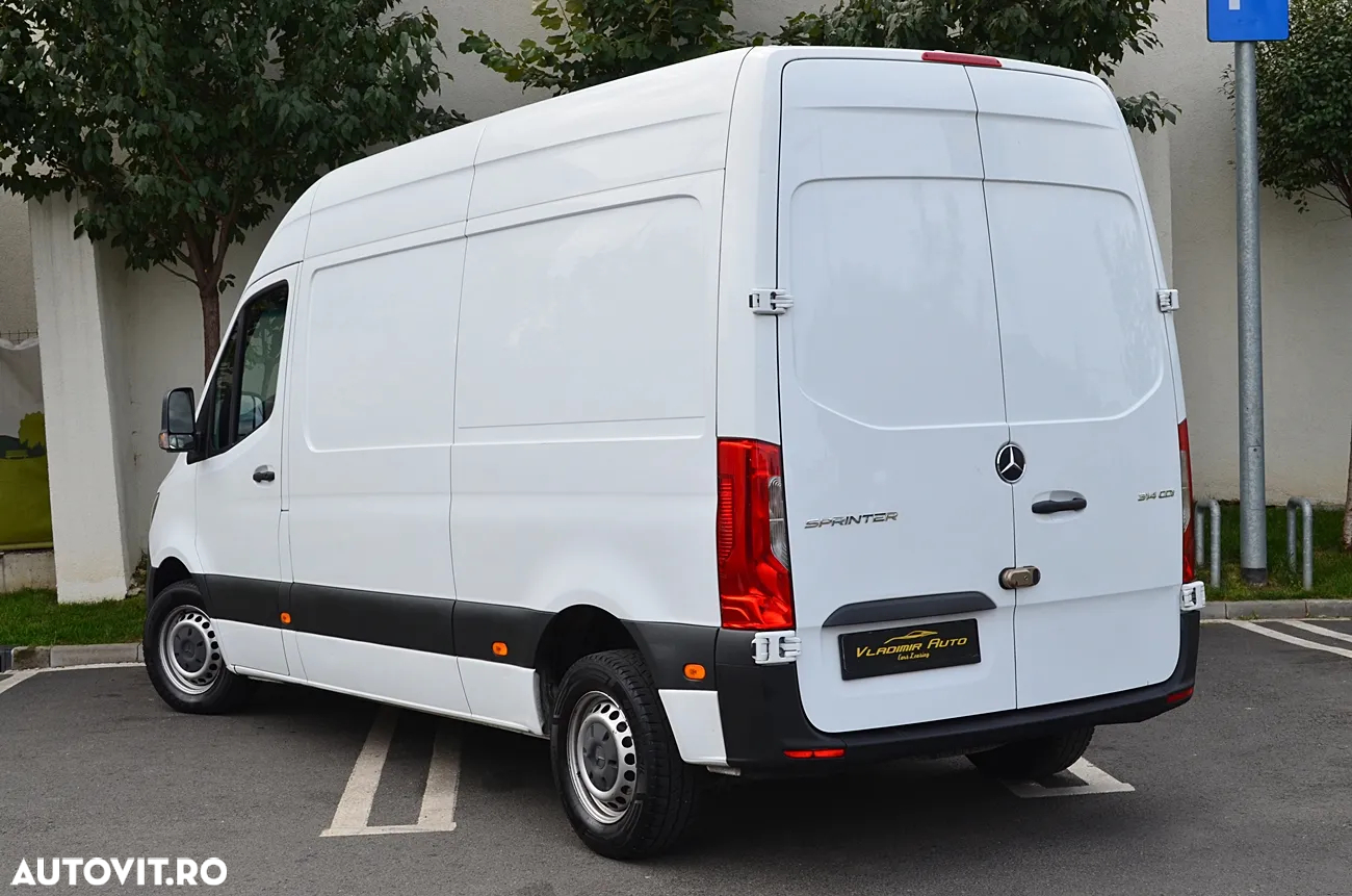 Mercedes-Benz Sprinter - 7