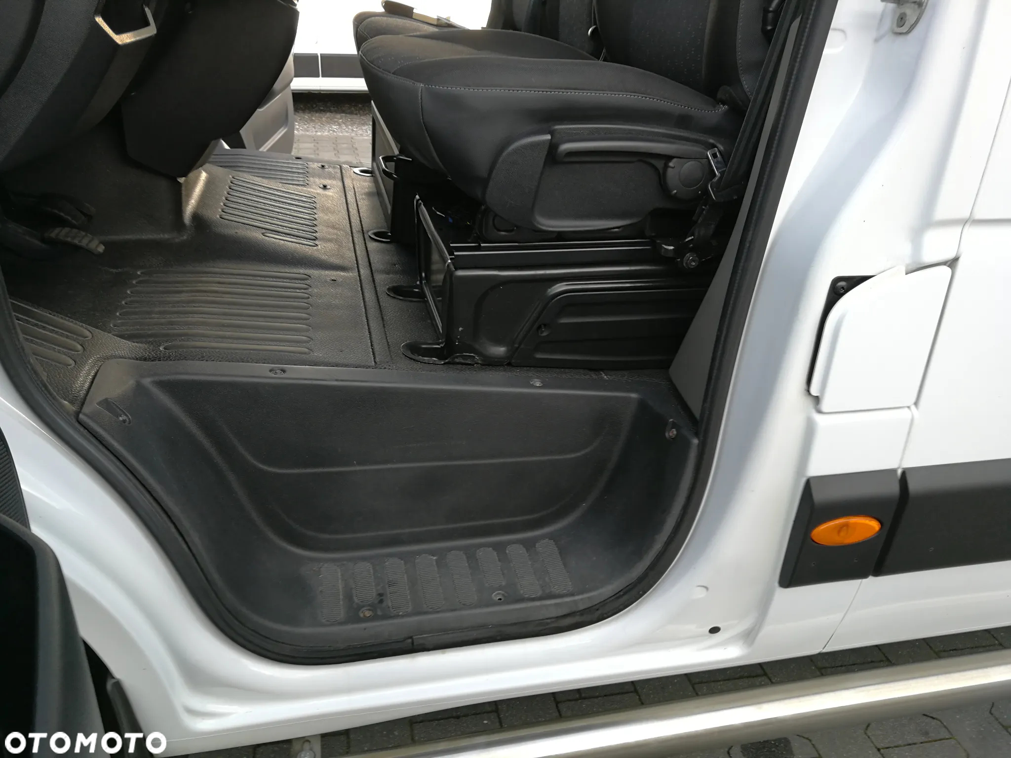 Opel Movano - 19