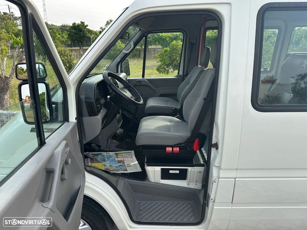 VW LT 35 2.5 TDI 9L/CADEIRA DE RODAS COM PLATAFORMA ELEVATORIA - 11