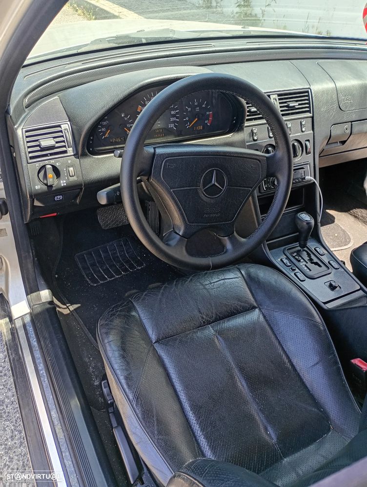 Mercedes-Benz C 250 - 1