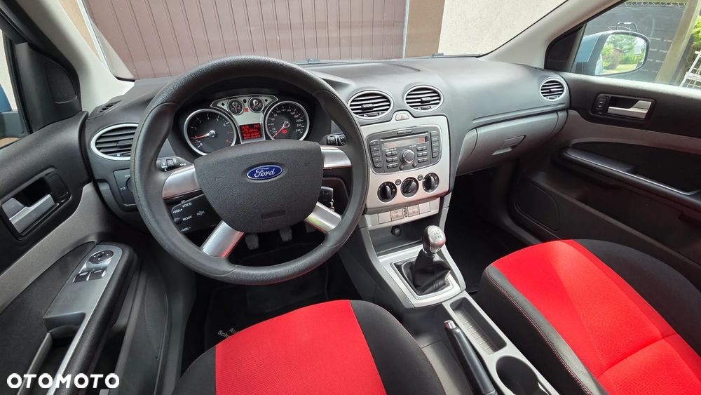Ford Focus 1.4 16V Style+ - 13