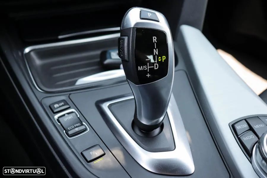 BMW 320 Gran Turismo d Auto Pack M - 10