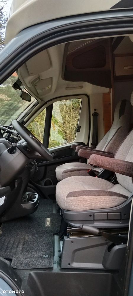 KNAUS LIVE WAVE 700MEG - 8