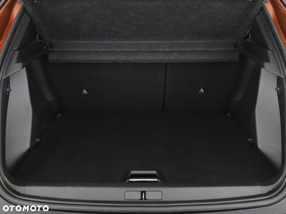 Peugeot 2008 Benzin 100 Allure - 21