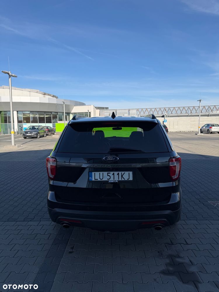 Ford Explorer - 5