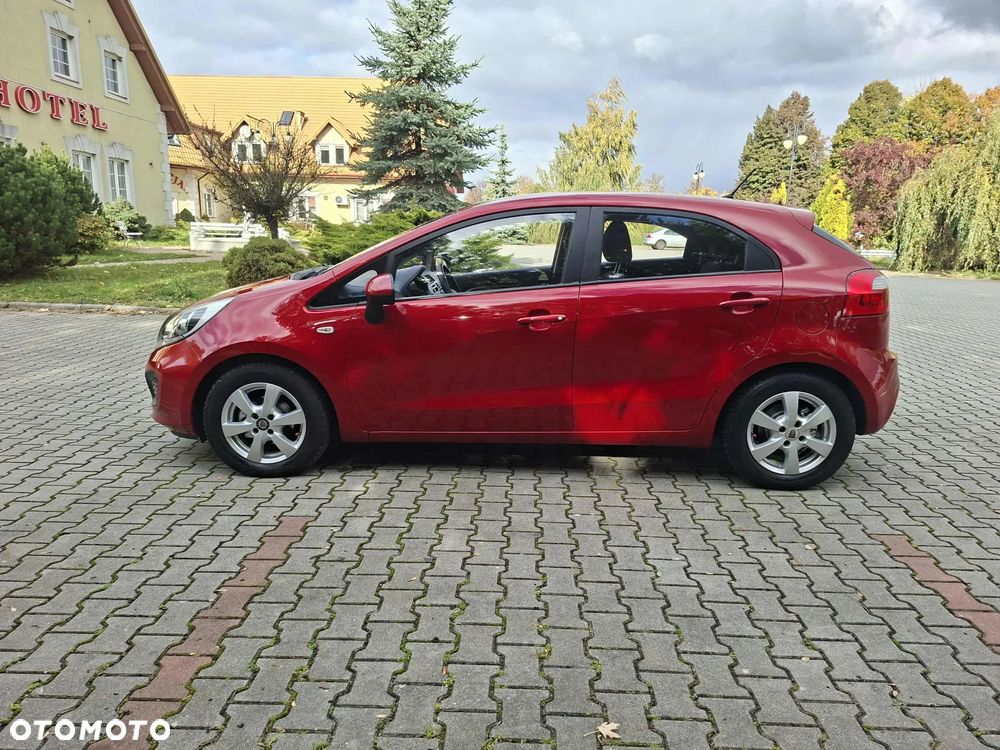 Kia Rio - 2