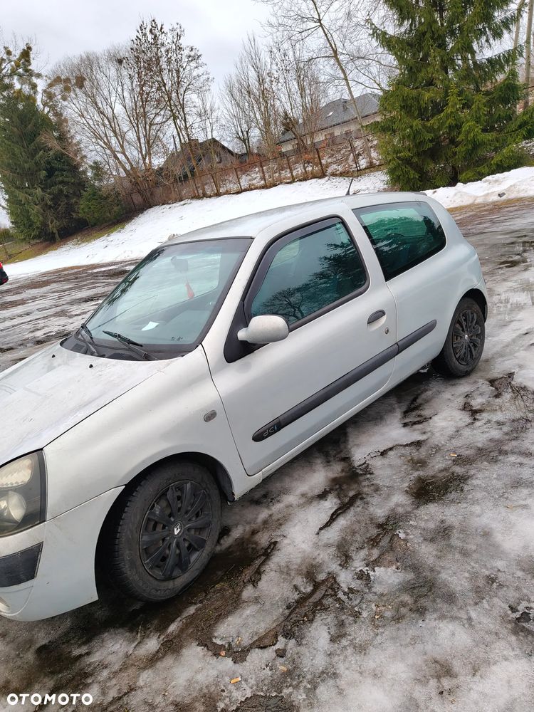 Renault Clio - 2