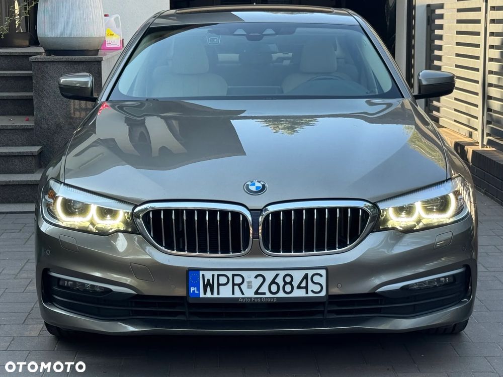 BMW Seria 5 520d xDrive Luxury Line sport - 1