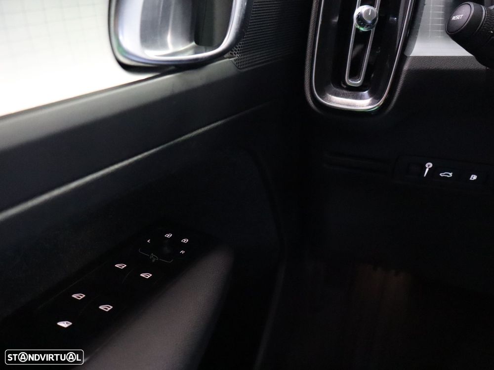 Volvo XC 40 1.5 T4 PHEV Inscription - 15