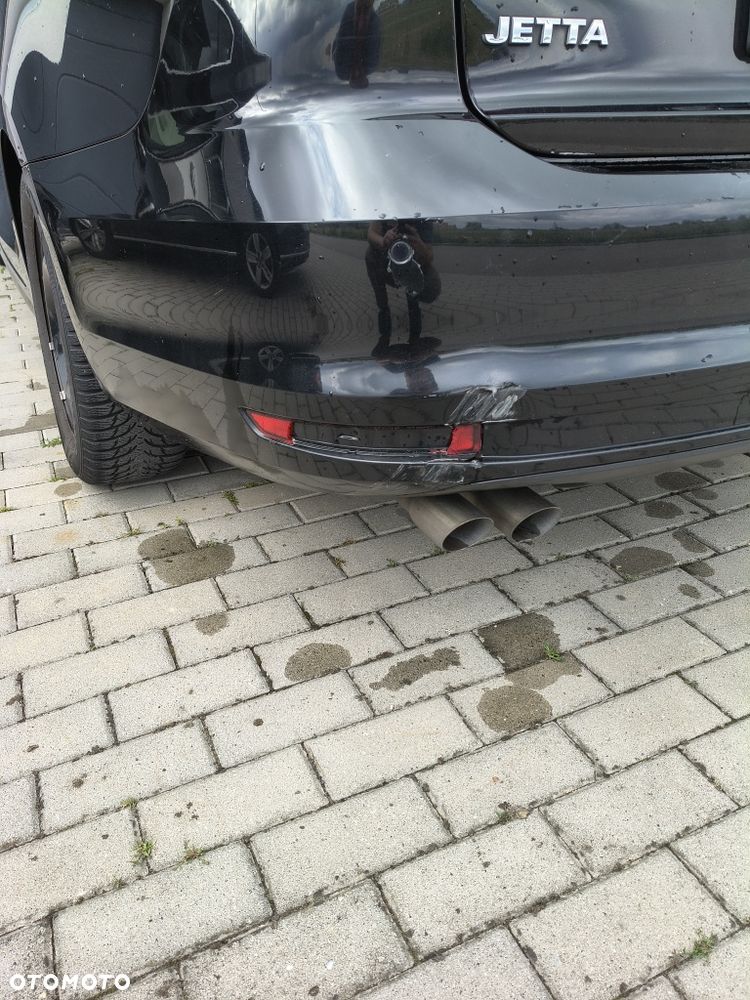 Volkswagen Jetta - 8